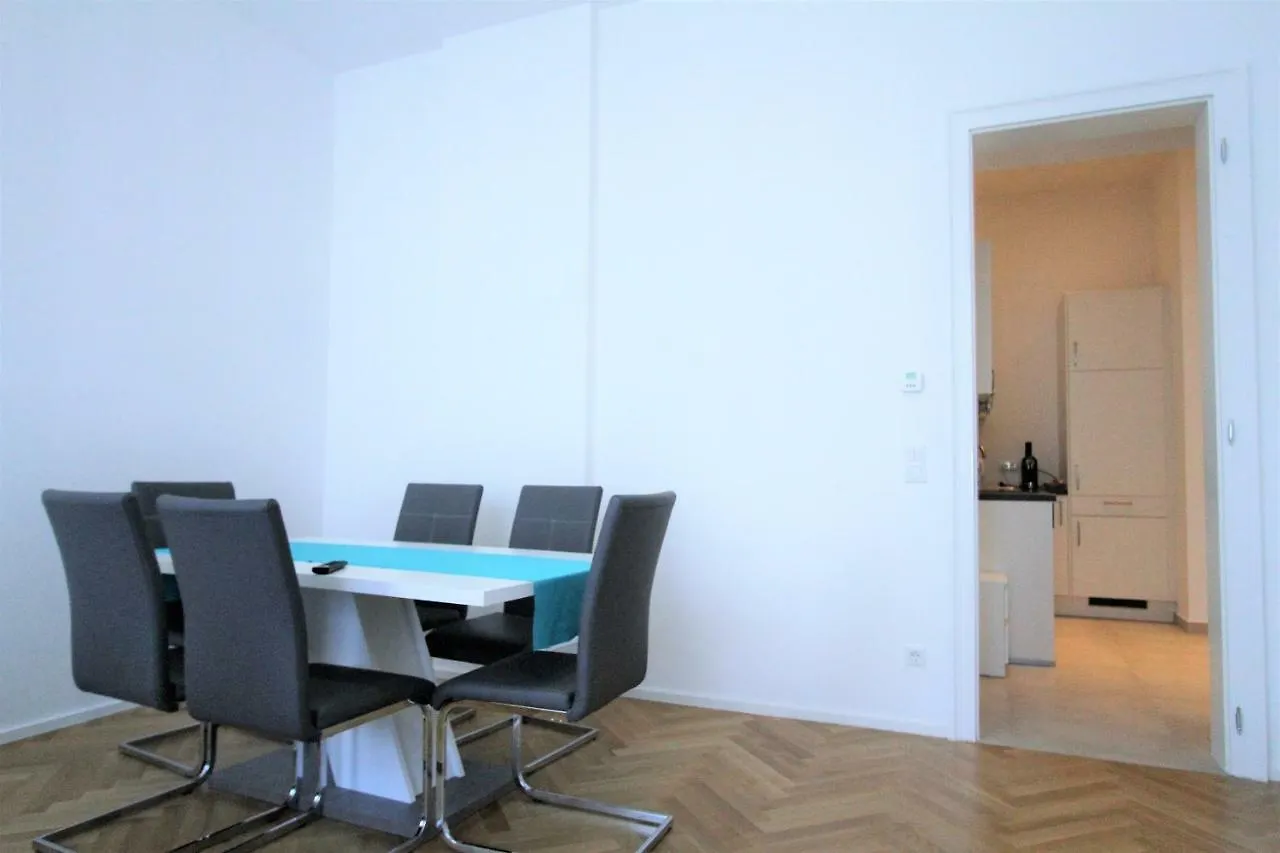 Edelweiss City Apartments United Nations Vienna 0*,  Austria